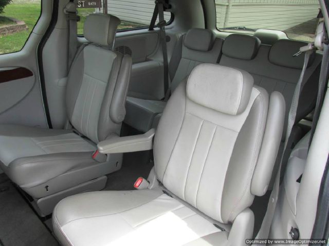 2007 Chrysler Town and Country 3.5