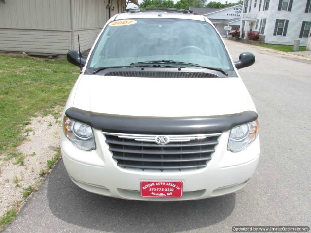 2007 Chrysler Town and Country 3.5