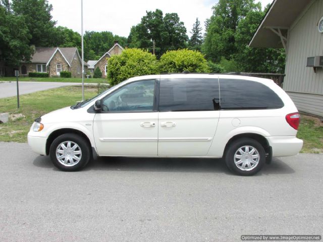 2007 Chrysler Town and Country 3.5