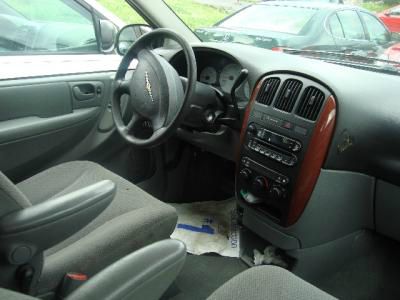 2007 Chrysler Town and Country Elk Conversion Van