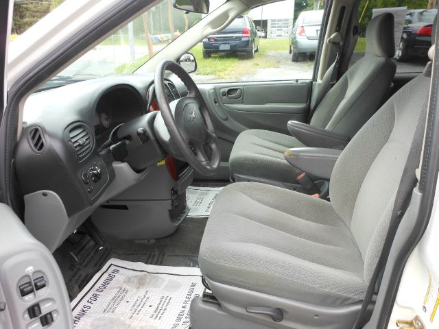 2007 Chrysler Town and Country Elk Conversion Van