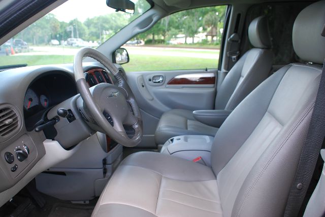 2007 Chrysler Town and Country 3.5