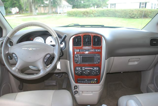 2007 Chrysler Town and Country 3.5