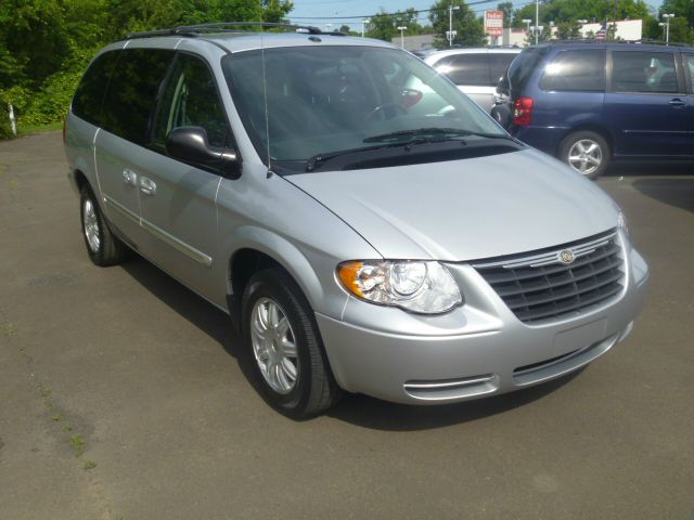 2007 Chrysler Town and Country 3.5