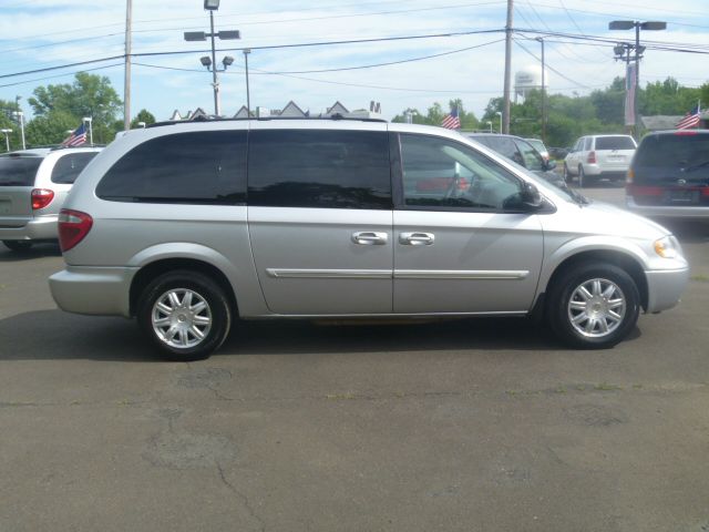 2007 Chrysler Town and Country 3.5