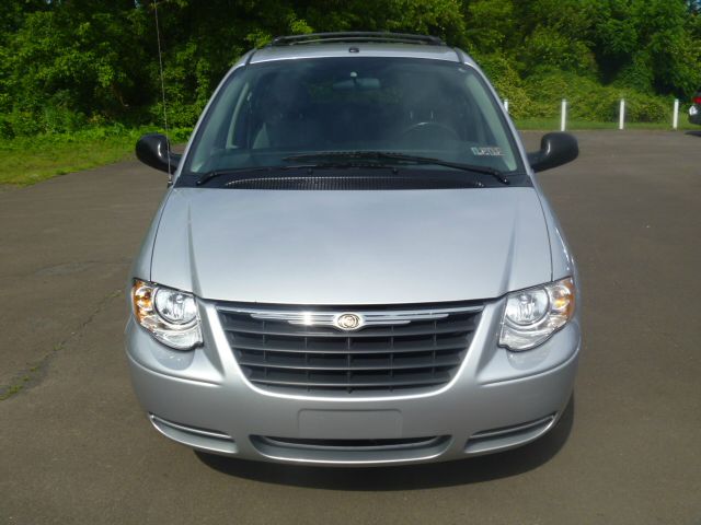 2007 Chrysler Town and Country 3.5