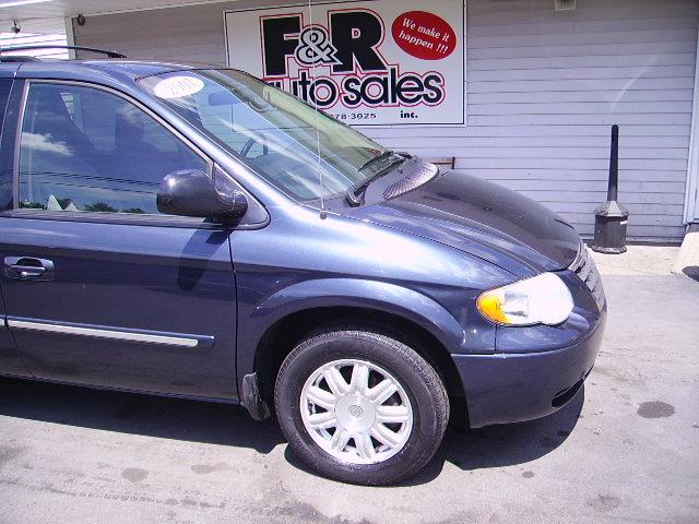 2007 Chrysler Town and Country AWD 4dr Tech/entertainment Pkg SUV