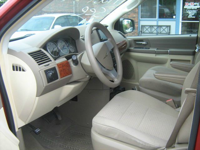 2008 Chrysler Town and Country Elk Conversion Van