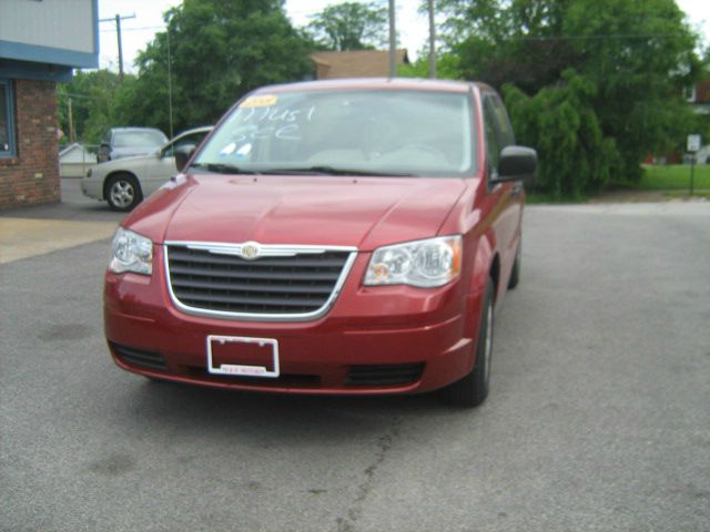 2008 Chrysler Town and Country Elk Conversion Van