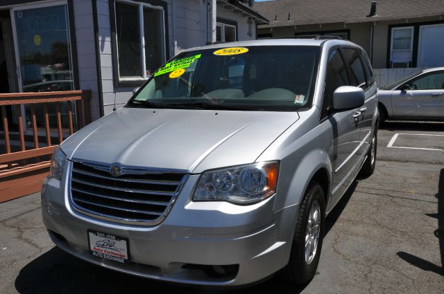 2008 Chrysler Town and Country 3.5