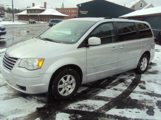 2008 Chrysler Town and Country 3.5