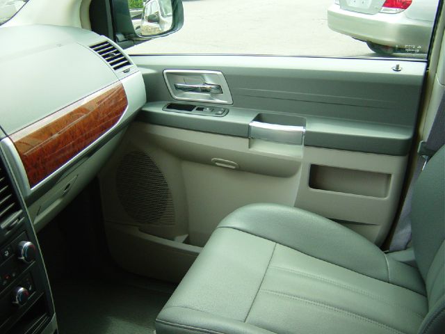 2008 Chrysler Town and Country 3.5