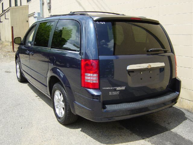 2008 Chrysler Town and Country 3.5