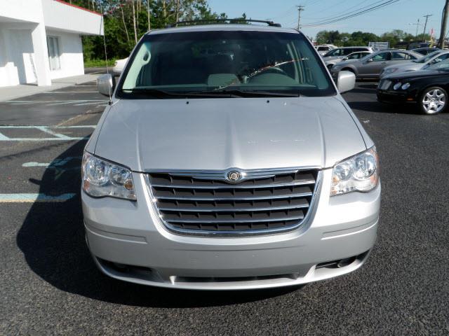 2008 Chrysler Town and Country 3.5