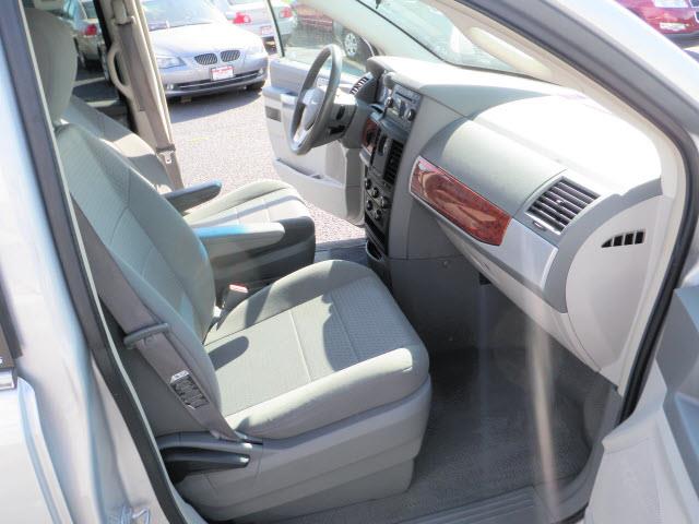 2008 Chrysler Town and Country 3.5