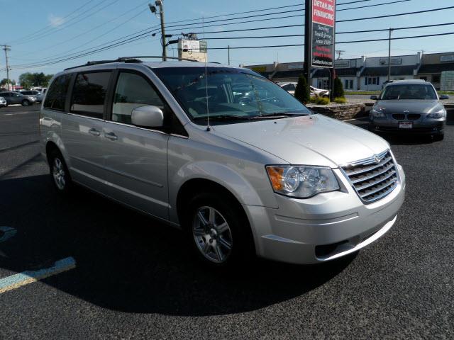 2008 Chrysler Town and Country 3.5