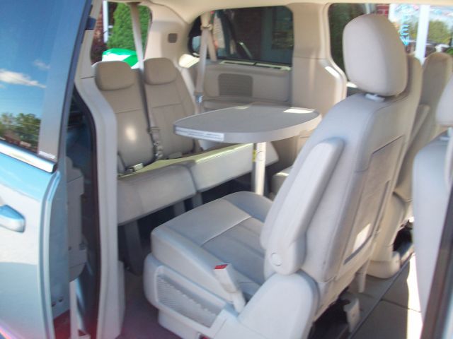 2008 Chrysler Town and Country 3.5