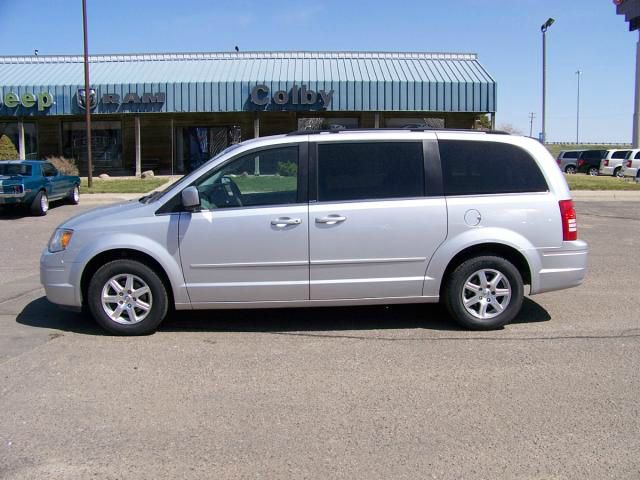 2008 Chrysler Town and Country 3.5