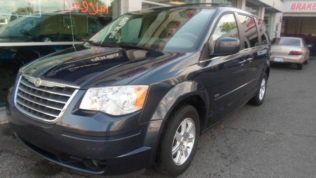 2008 Chrysler Town and Country 3.5