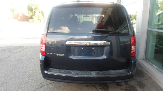 2008 Chrysler Town and Country 3.5