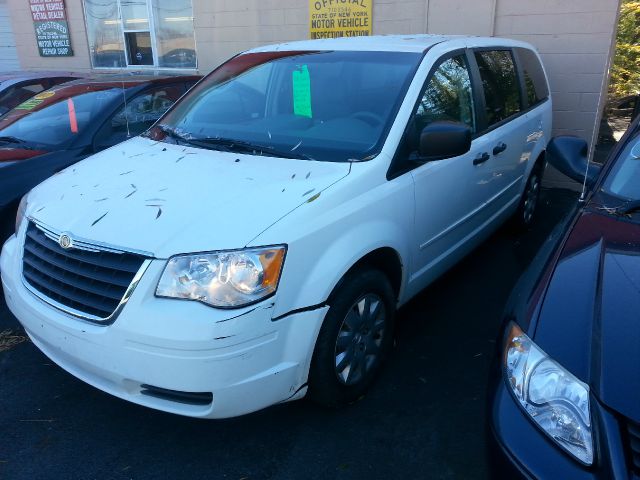 2008 Chrysler Town and Country Elk Conversion Van