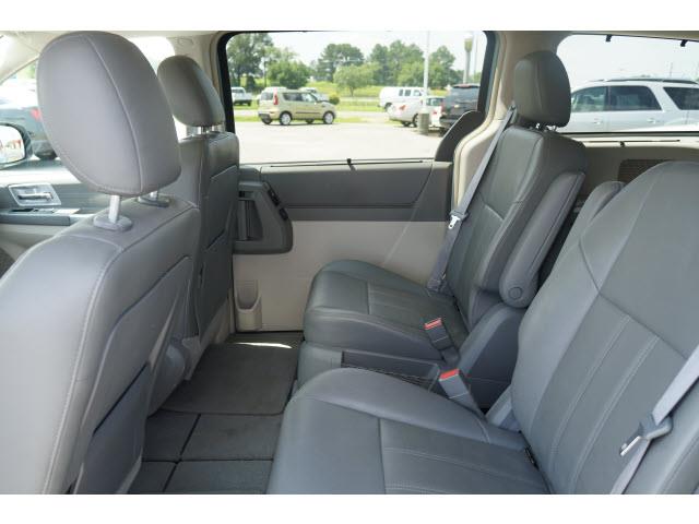 2008 Chrysler Town and Country 3.5