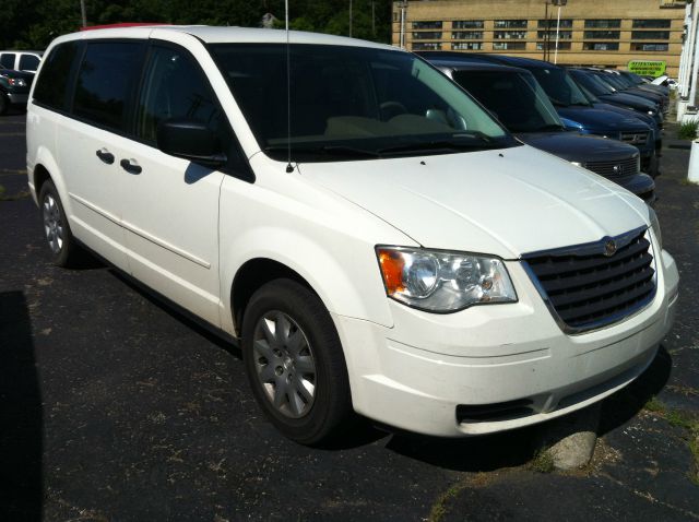 2008 Chrysler Town and Country Elk Conversion Van