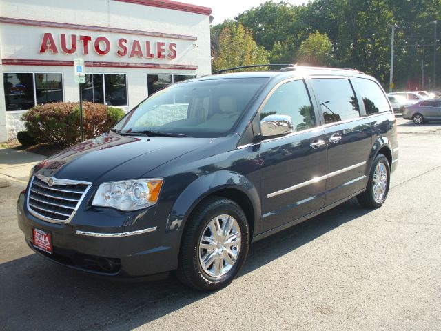 2008 Chrysler Town and Country SLT 25