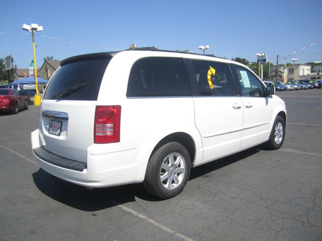 2008 Chrysler Town and Country 3.5