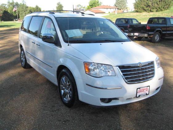 2008 Chrysler Town and Country SLT 25