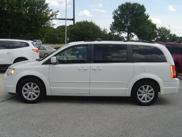 2008 Chrysler Town and Country 3.5