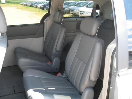 2008 Chrysler Town and Country 3.5