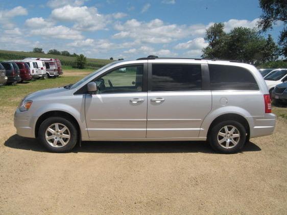 2008 Chrysler Town and Country 3.5