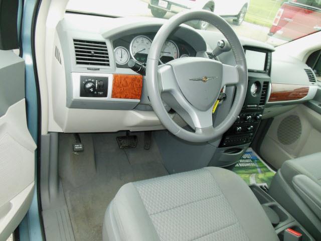 2008 Chrysler Town and Country 3.5