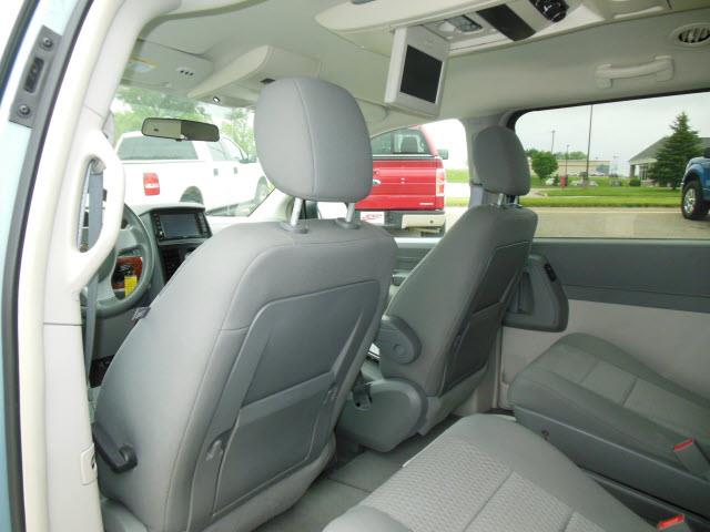 2008 Chrysler Town and Country 3.5