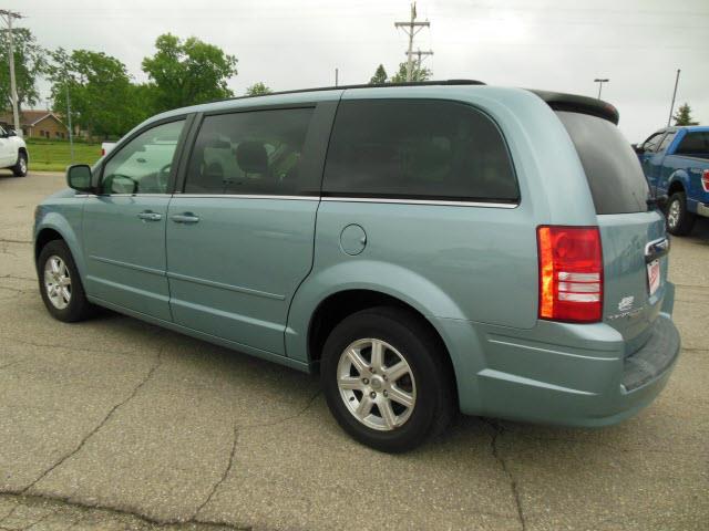 2008 Chrysler Town and Country 3.5