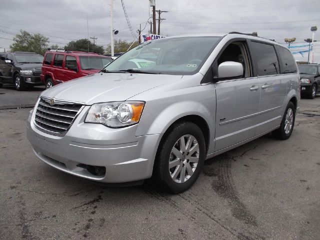 2008 Chrysler Town and Country 3.5