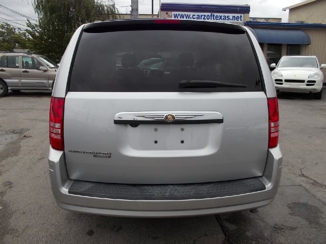 2008 Chrysler Town and Country 3.5