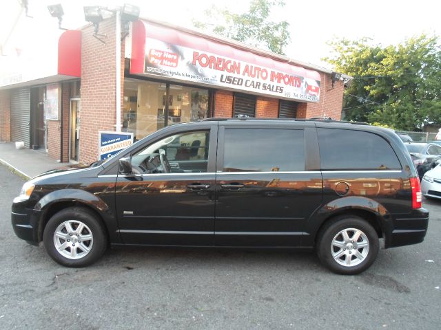 2008 Chrysler Town and Country 3.5