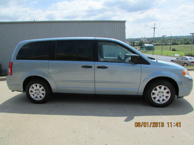 2008 Chrysler Town and Country Elk Conversion Van