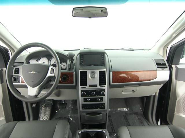 2008 Chrysler Town and Country 3.5