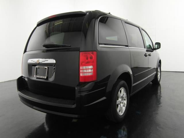 2008 Chrysler Town and Country 3.5