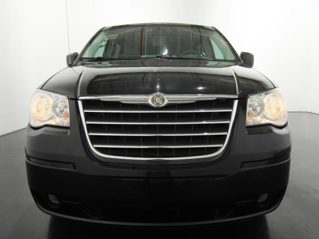 2008 Chrysler Town and Country 3.5