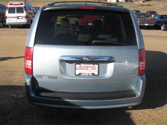 2008 Chrysler Town and Country SLT 25