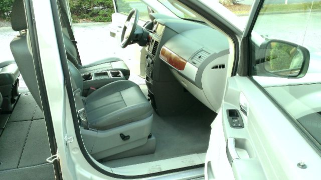 2008 Chrysler Town and Country 3.5