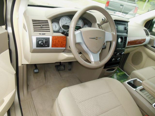 2008 Chrysler Town and Country 3.5