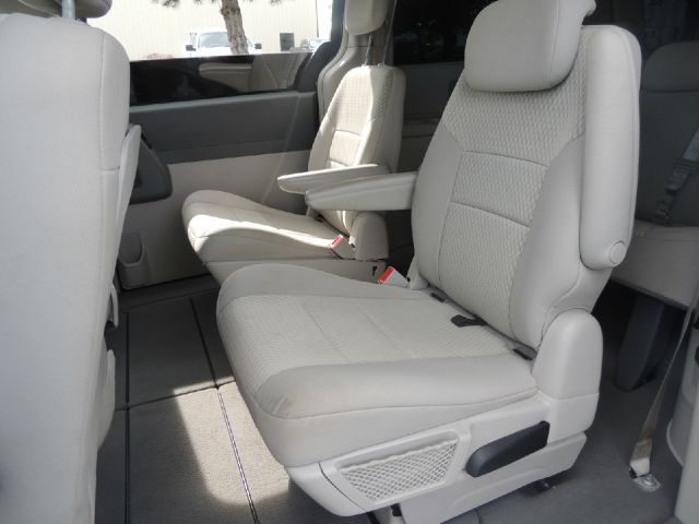 2008 Chrysler Town and Country 3.5