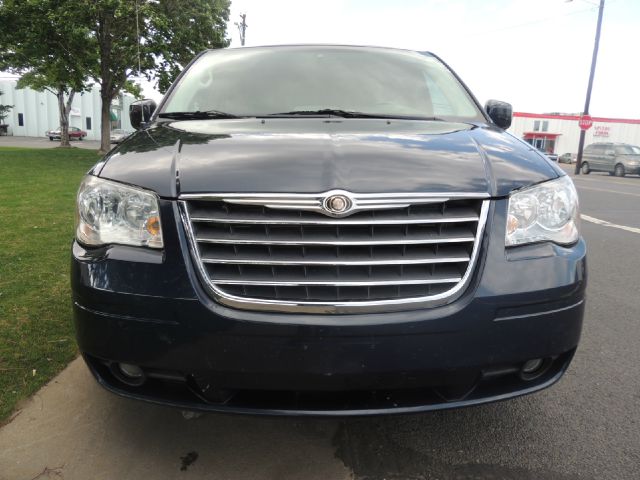 2008 Chrysler Town and Country 3.5