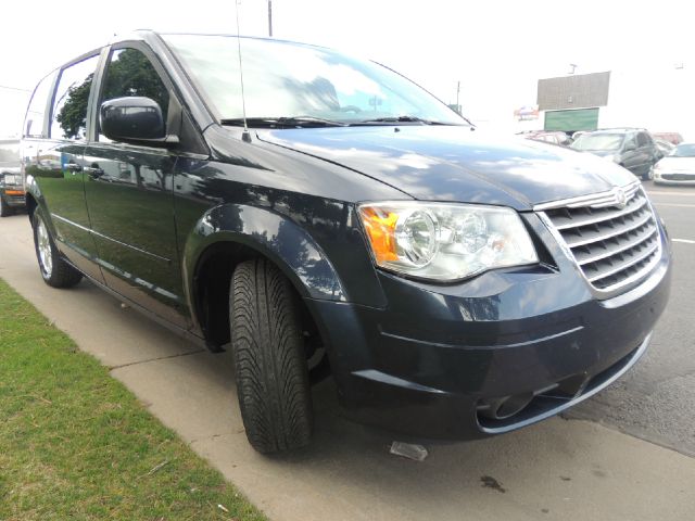 2008 Chrysler Town and Country 3.5