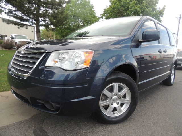 2008 Chrysler Town and Country 3.5